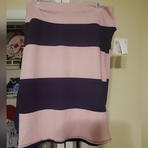 New with tags Lularoe pink and purple Cassie skirt 2xl